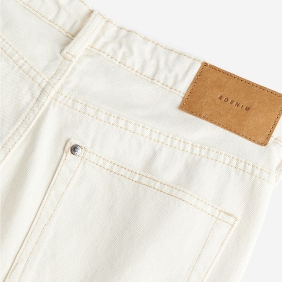 BNWT H&M Straight-leg Mid-rise Jeans - Picture 2 of 10